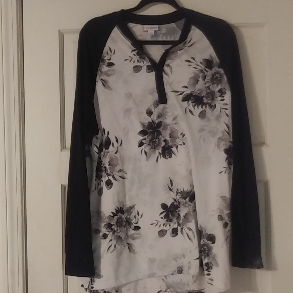 Lularoe Mark Tee